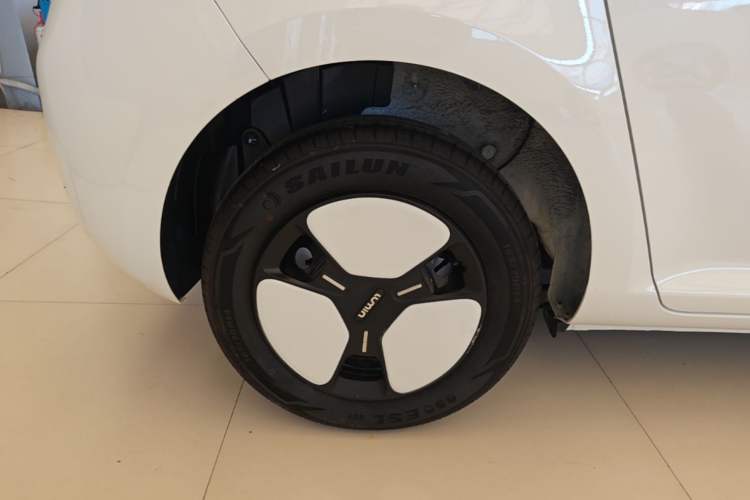 Used CHANGAN NEVO Lumin 2024 130km Qingyue Version Right Rear Wheel Hub