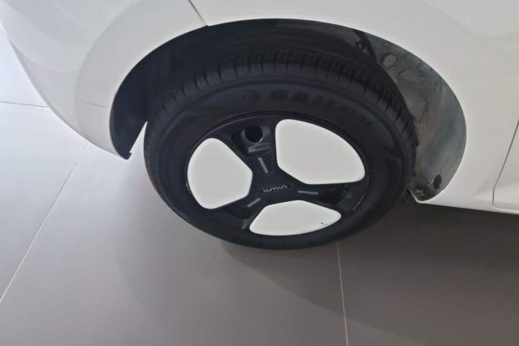Used CHANGAN NEVO Lumin 2024 205km Orange Wind Edition Right Rear Wheel Hub