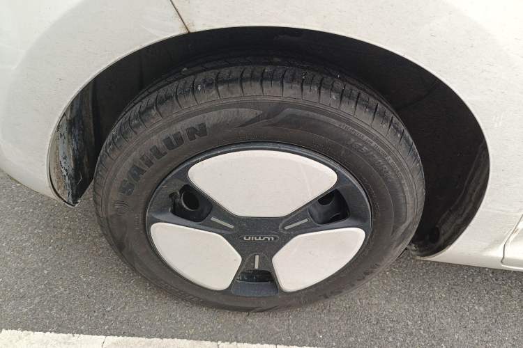 Used CHANGAN NEVO Lumin 2024 205km Orange Wind Edition Right Rear Wheel Hub