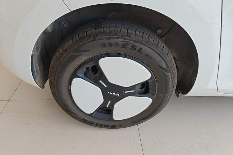 Used CHANGAN NEVO Lumin 2024 130km Qingyue Version Right Rear Wheel Hub
