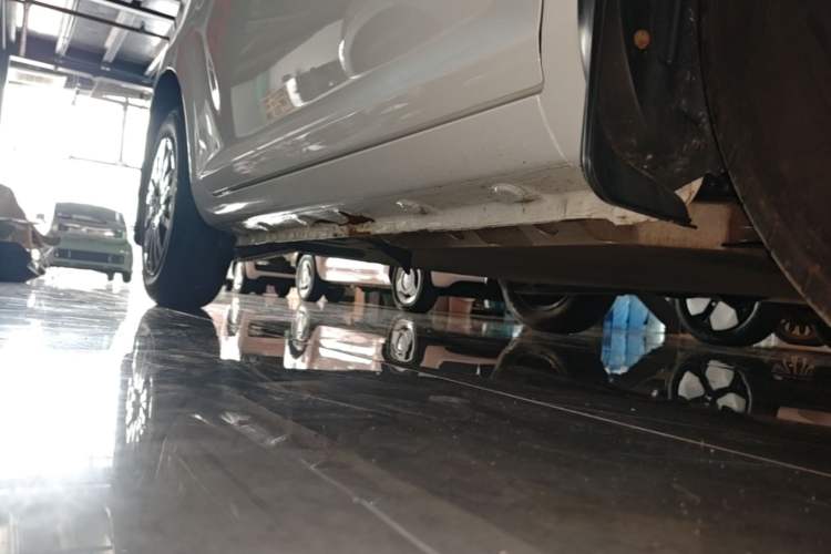 Used CHANGAN NEVO Lumin 2024 301km Orange Wind Edition Right Side Sill