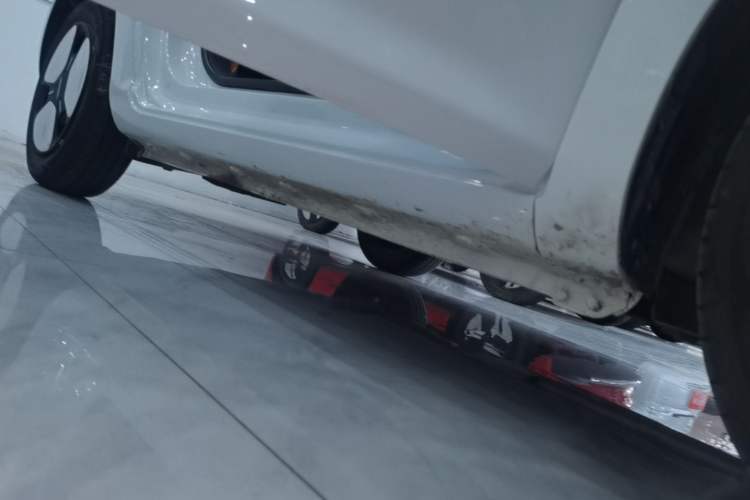 Used CHANGAN NEVO Lumin 2024 205km Orange Wind Edition Right Side Sill