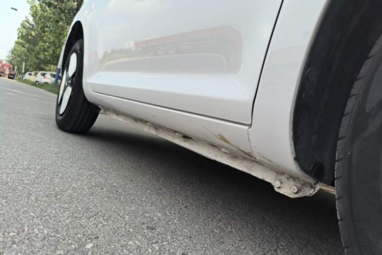 Used CHANGAN NEVO Lumin 2024 301km Orange Wind Edition Right Side Sill