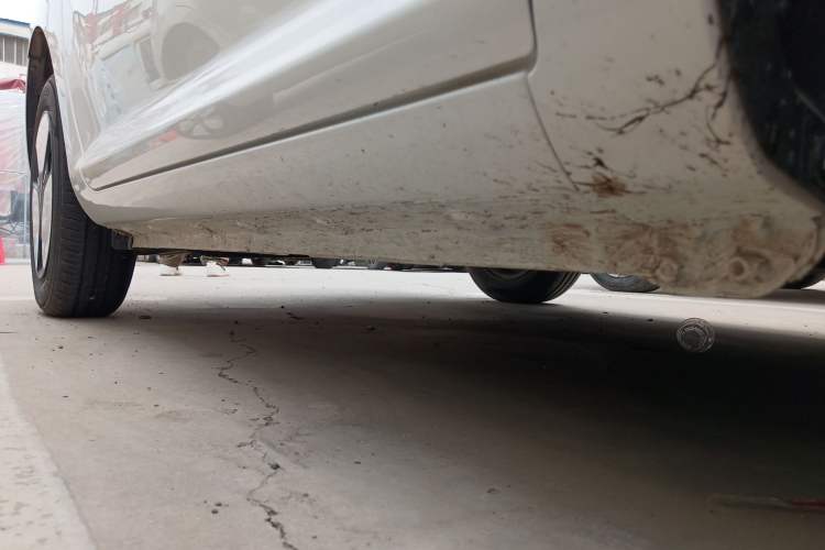 Used CHANGAN NEVO Lumin 2024 205km Orange Wind Edition Right Side Sill