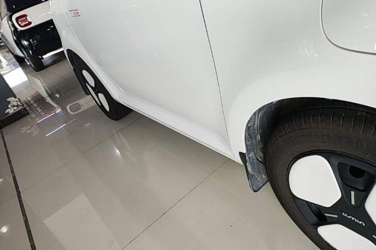 Used CHANGAN NEVO Lumin 2024 205km Launch Edition Right Side Sill