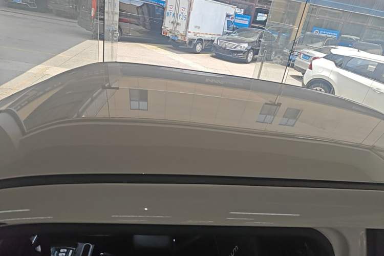 Used CHANGAN NEVO Lumin 2024 205km Launch Edition Roof