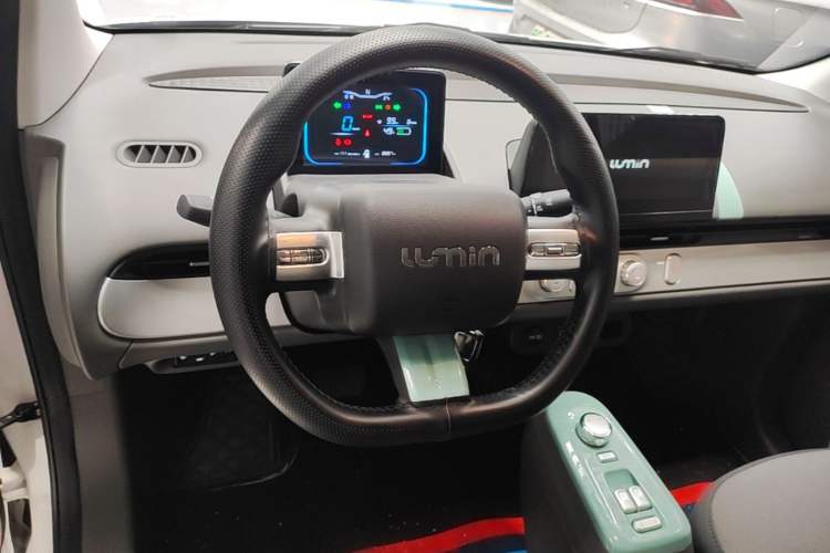 Used CHANGAN NEVO Lumin 2024 205km Orange Wind Edition Steering Wheel