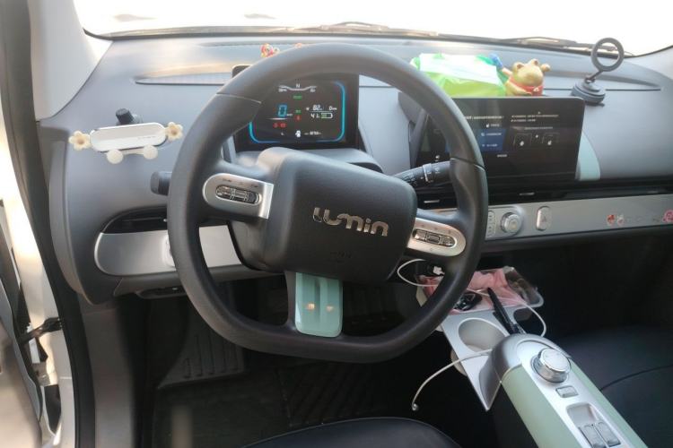 Used CHANGAN NEVO Lumin 2024 205km Orange Wind Edition Steering Wheel