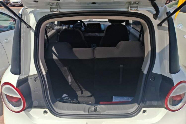 Used CHANGAN NEVO Lumin 2024 130km Qingyue Version Trunk