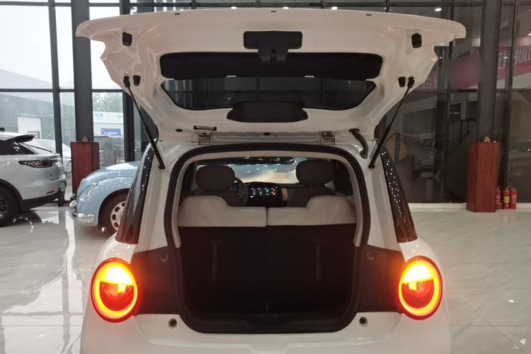 Used CHANGAN NEVO Lumin 2024 205km Orange Wind Edition Trunk
