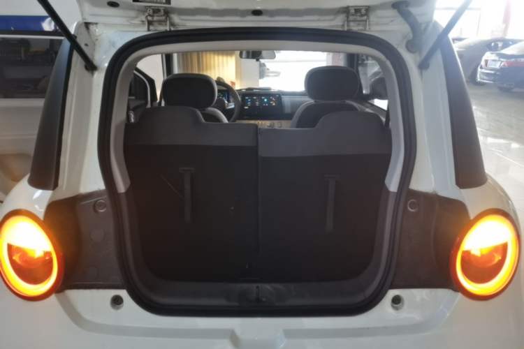 Used CHANGAN NEVO Lumin 2024 130km Qingyue Version Trunk