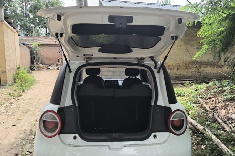 Used CHANGAN NEVO Lumin 2024 130km Qingyue Version Trunk
