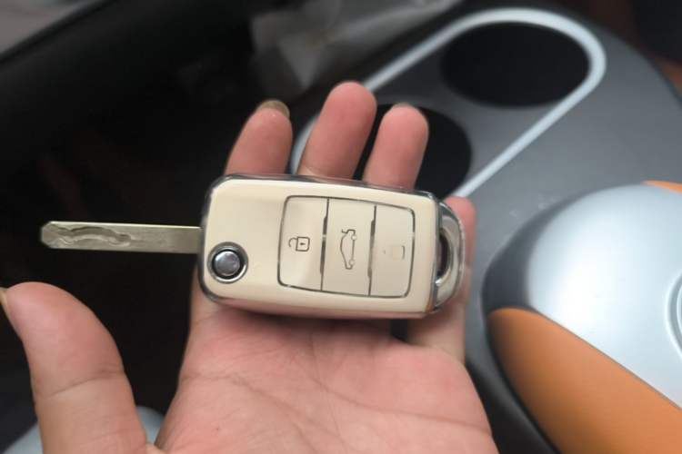 Used CHANGAN NEVO Lumin 2024 301km Orange Wind Edition Vehicle Key