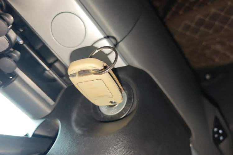 Used CHANGAN NEVO Lumin 2024 205km Launch Edition Vehicle Key