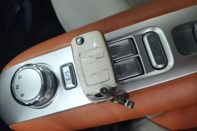 Used CHANGAN NEVO Lumin 2024 205km Orange Wind Edition Vehicle Key