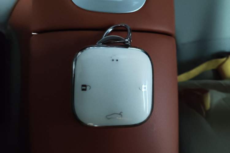 Used CHANGAN NEVO Lumin 2024 301km Orange Wind Edition Vehicle Key