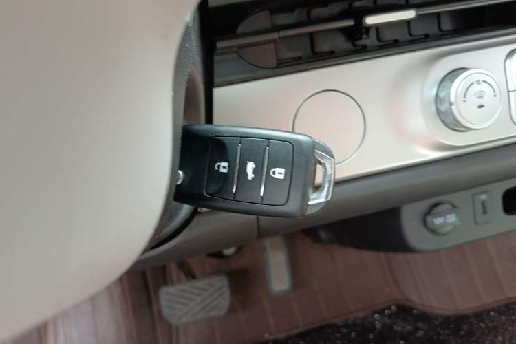 Used CHANGAN NEVO Lumin 2024 205km Orange Wind Edition Vehicle Key