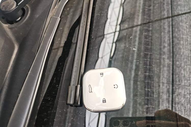 Used CHANGAN NEVO Lumin 2024 205km Launch Edition Vehicle Key
