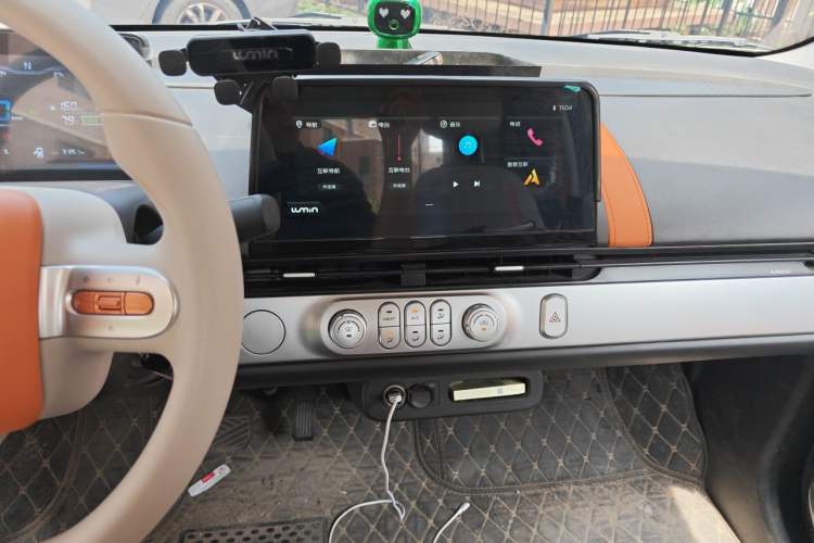 Used CHANGAN NEVO Lumin 2024 205km Orange Wind Edition Audio And AC Panel