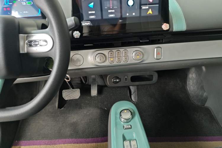 Used CHANGAN NEVO Lumin 2024 205km Launch Edition Audio And AC Panel