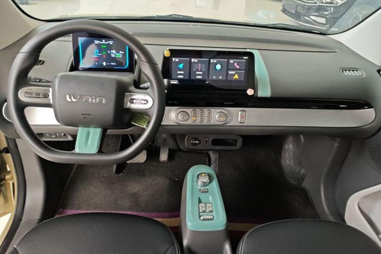 Used CHANGAN NEVO Lumin 2024 205km Launch Edition Center Console