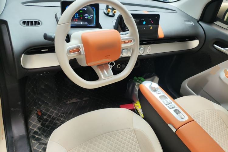 Used CHANGAN NEVO Lumin 2024 301km Orange Wind Edition Center Console
