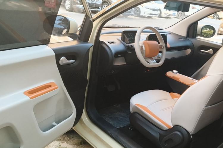 Used CHANGAN NEVO Lumin 2024 205km Orange Wind Edition Driver Seat