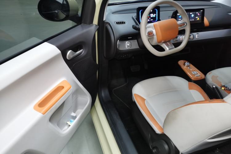 Used CHANGAN NEVO Lumin 2024 205km Launch Edition Driver Seat