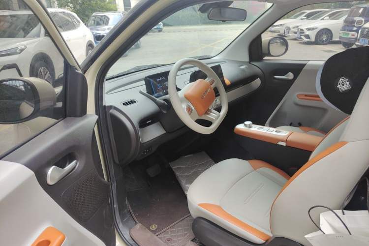 Used CHANGAN NEVO Lumin 2024 205km Orange Wind Edition Driver Seat
