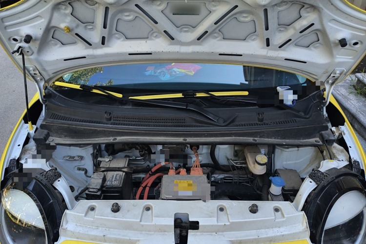 Used CHANGAN NEVO Lumin 2024 301km Orange Wind Edition Engine Bay