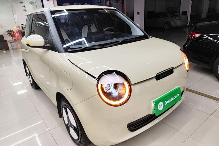 Used CHANGAN NEVO Lumin 2024 205km Launch Edition Front Right 45 Deg
