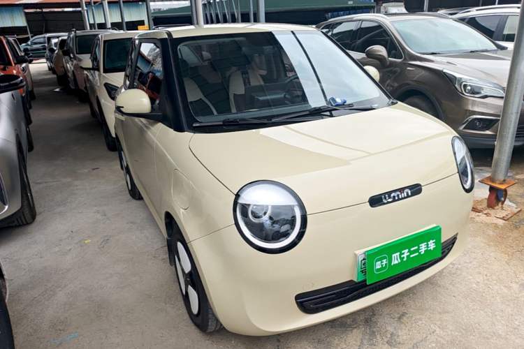 Used CHANGAN NEVO Lumin 2024 205km Launch Edition Front Right 45 Deg