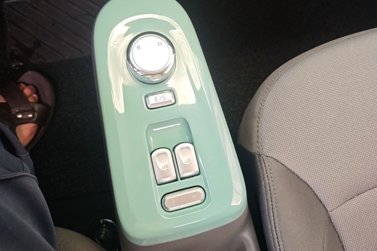 Used CHANGAN NEVO Lumin 2024 205km Orange Wind Edition Gear Lever