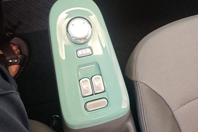 Used CHANGAN NEVO Lumin 2024 205km Orange Wind Edition Gear Lever