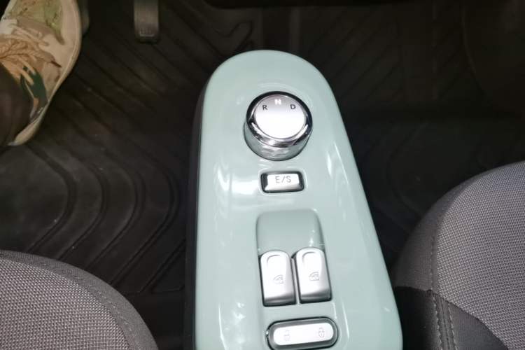 Used CHANGAN NEVO Lumin 2024 130km Qingyue Version Gear Lever