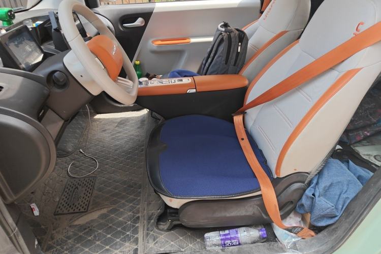 Used CHANGAN NEVO Lumin 2024 205km Orange Wind Edition Left Front Seat