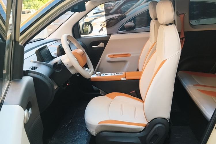 Used CHANGAN NEVO Lumin 2024 205km Orange Wind Edition Left Front Seat