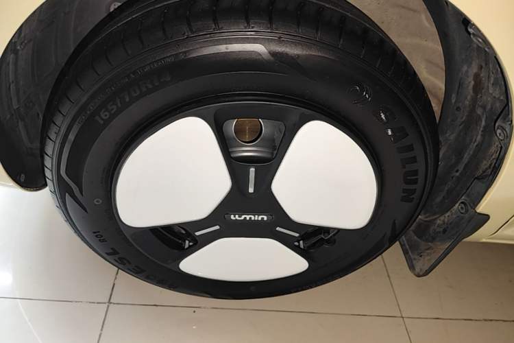 Used CHANGAN NEVO Lumin 2024 205km Launch Edition Left Front Wheel Hub