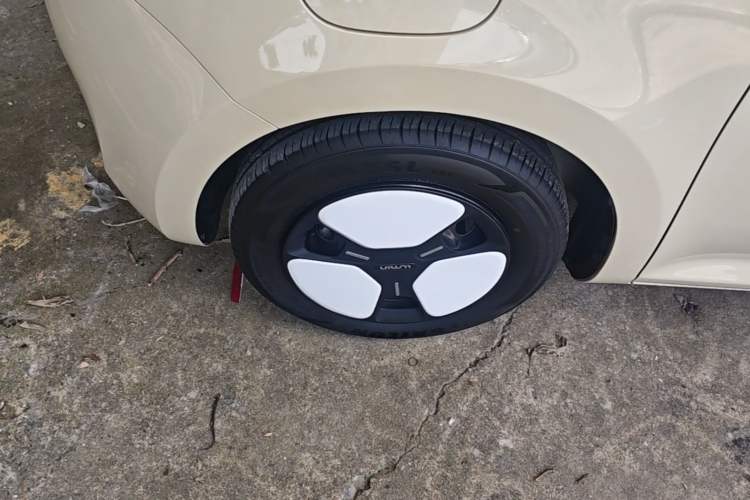 Used CHANGAN NEVO Lumin 2024 205km Orange Wind Edition Left Front Wheel Hub