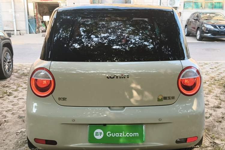 Used CHANGAN NEVO Lumin 2024 205km Orange Wind Edition Rear
