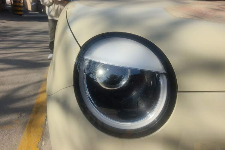 Used CHANGAN NEVO Lumin 2024 205km Launch Edition Right Front Headlight