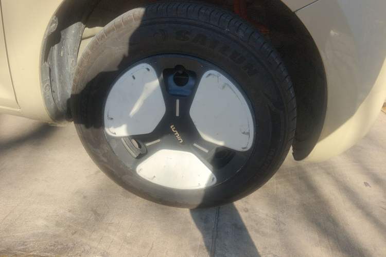 Used CHANGAN NEVO Lumin 2024 205km Launch Edition Right Front Wheel Hub
