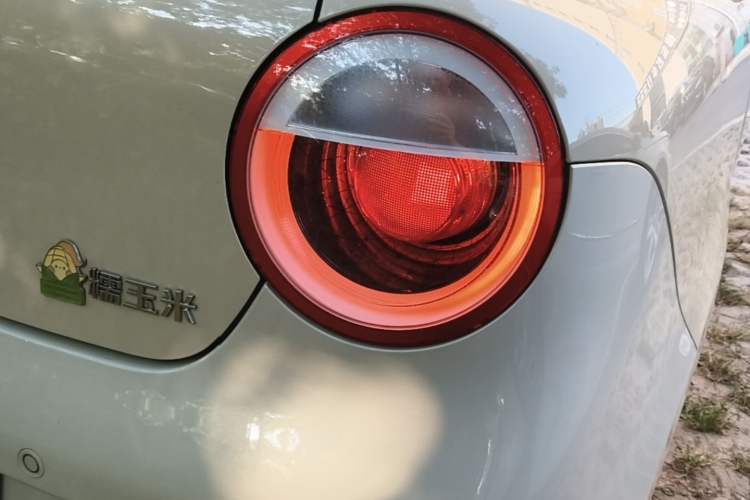 Used CHANGAN NEVO Lumin 2024 205km Orange Wind Edition Right Rear Taillight