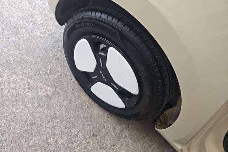 Used CHANGAN NEVO Lumin 2024 205km Orange Wind Edition Right Rear Wheel Hub