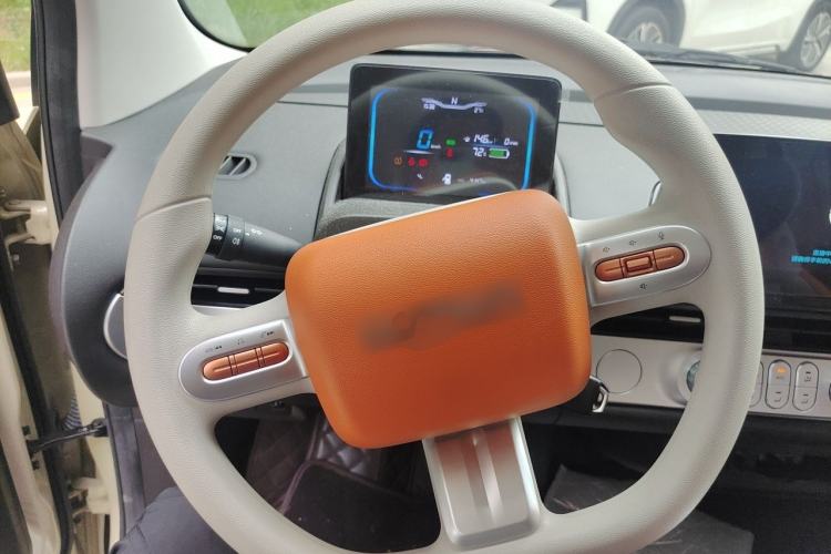 Used CHANGAN NEVO Lumin 2024 205km Orange Wind Edition Steering Wheel