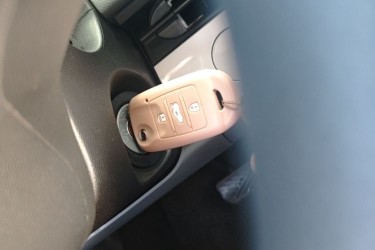 Used CHANGAN NEVO Lumin 2024 205km Orange Wind Edition Vehicle Key