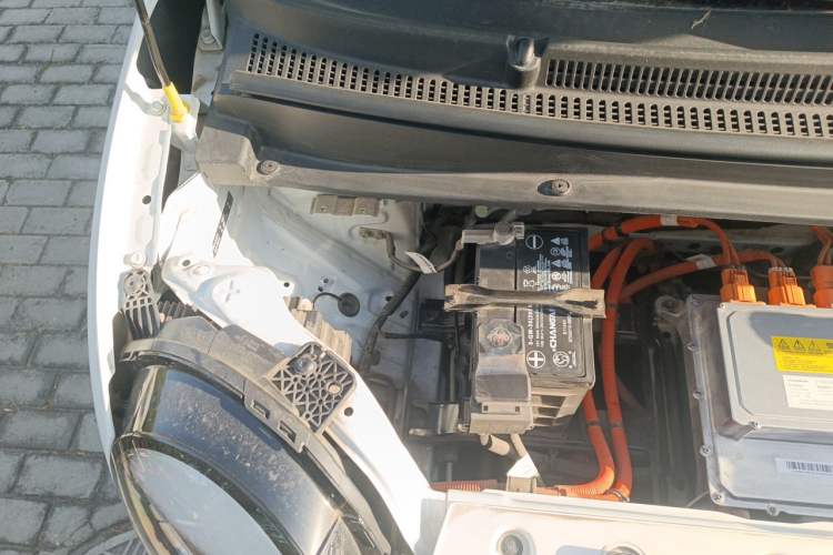 Used CHANGAN NEVO Lumin 2025 301km Honey Dew Edition Engine Bay Right