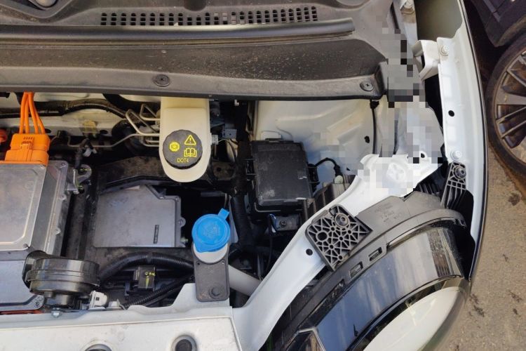 Used CHANGAN NEVO Lumin 2025 205 km Xiangqin Version Engine Bay Left
