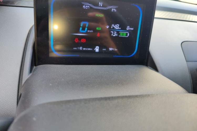 Used CHANGAN NEVO Lumin 2025 205 km Xiangqin Version Odometer Close Up
