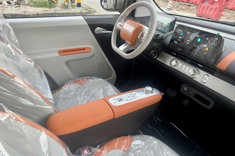 Used CHANGAN NEVO Lumin 2025 301km Honey Dew Edition Audio And AC Panel